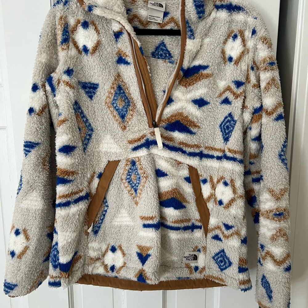 The North Face Women's Patterned Fleece Jacket - Beige and Blue